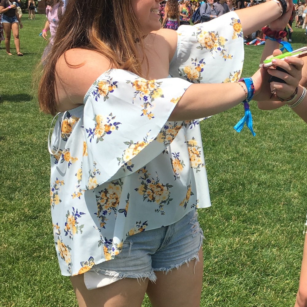 Off the Shoulder Floral Silk Top - Picture 3 of 8